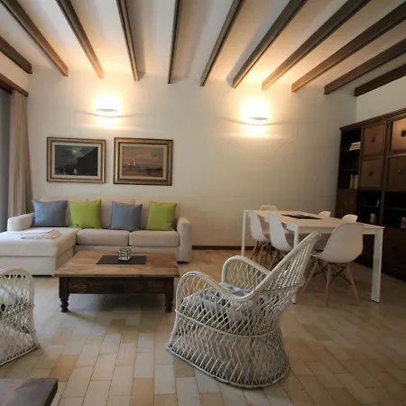 Alpina By Interhome Porto Valtravaglia